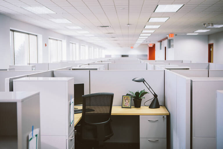 Cubicle desk